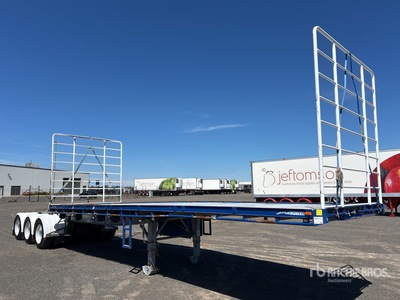 2012 MaxiTrans 8.3 m Tri/A B-Double Lead Flatbed Trailer