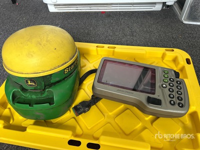 John Deere StarFire 3000 GNSS Receiver