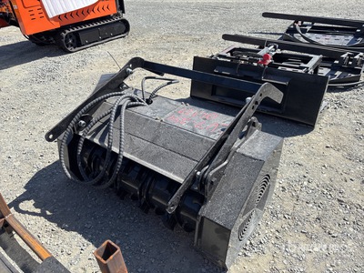GIYI GY-ML32 32 in Mini Skid Steer Mulcher (Unused)