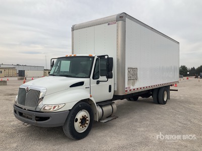 2015 International 4300 4x2 Van Truck