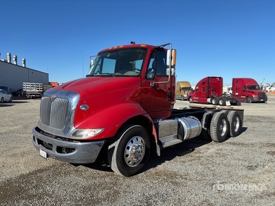 2016 International 8600 4x2 Cab and Chassis