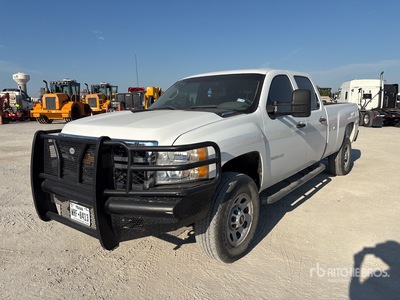 2012 Chevrolet Silverado 2500 HD 4x4 Crew Cab بيك اب