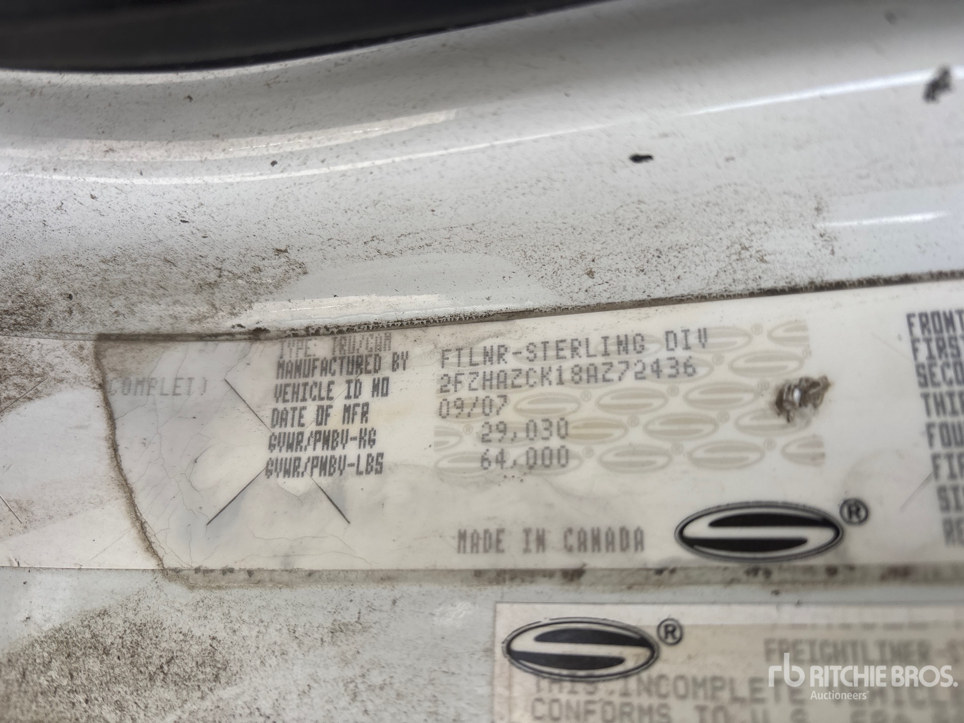 2008 Sterling LT9500 6x4 Roll-Off Truck