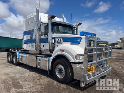 2014 Mack CLXT Super-Liner 6x4 Cabeza Tractora Cabina Dormitorio