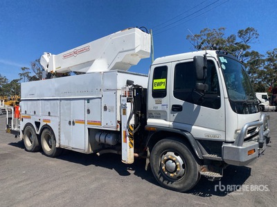 2004 Redmond Gary Australia TF17M 17 m on 2004 Isuzu F3 FVZ 6x4 شاحنة دلو