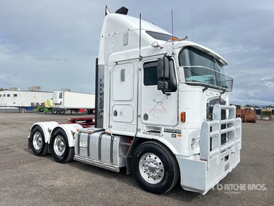 2005 Kenworth K104 6x4 Tracteur routier couchette