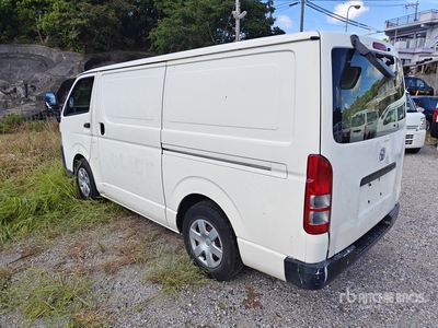 2015 Toyota Hiace Automobile