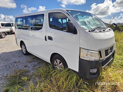 2015 年 Nissan Caravan NV350 Passenger Van