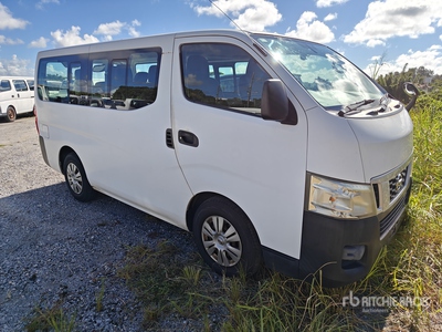 2015 年 Nissan Caravan NV350 Passenger Van
