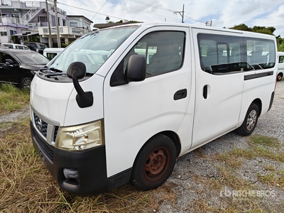 2015 Nissan NV350CARAVAN Fourgonnette de passagers