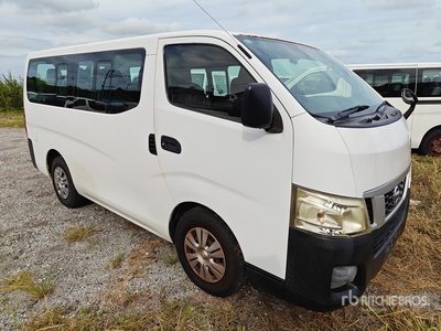 2015 Nissan NV350CARAVAN Passenger Van