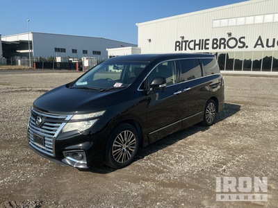 2017 Nissan Elgrand 自動車