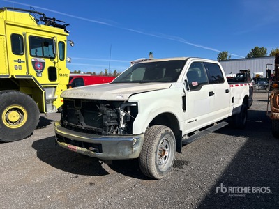 2017 Ford F-350 4x4 Crew Cab Pickup (Inoperable)