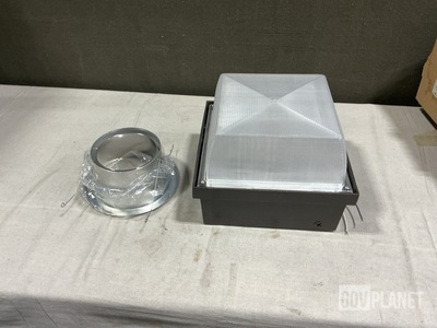 (16) Gotham Round Light Fixture Component & (3) Light Fixtures