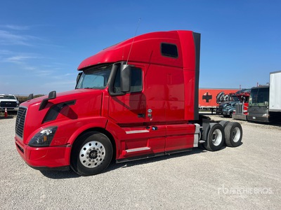 2017 Volvo VNL670 6x4 تراكتور شاحنة كابينة النوم (ثنائية المحور)