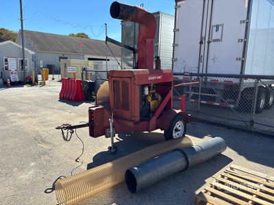 Giant-Vac Leaf Vacuum
