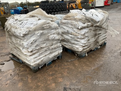 Quantity of Maxi KB 50mm Plastic spacers Pièces divers