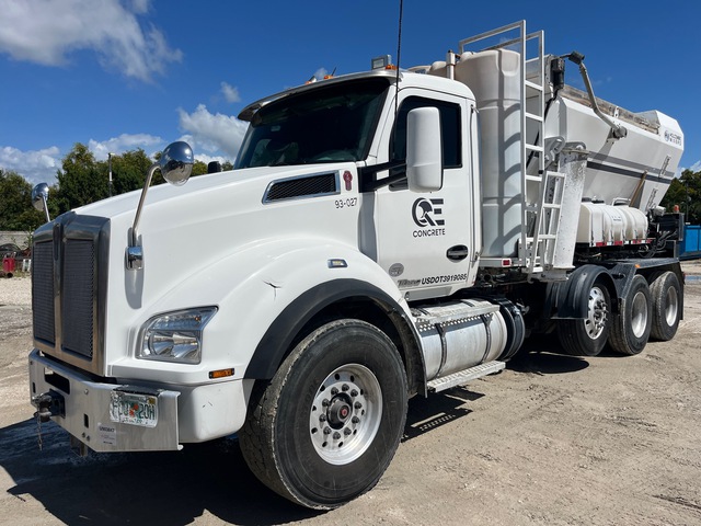 2022 Kenworth T880 8x4 Volumetric Mixer Truck 2022 Kenworth T880 8x4 Volumetric Mixer Truck