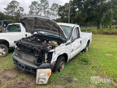 2015 Ford F-250 Super Duty XL 4x4 Pickup