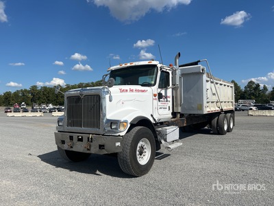 2006 International 5900i 6x4 Autocarro ribaltabile 2 assi