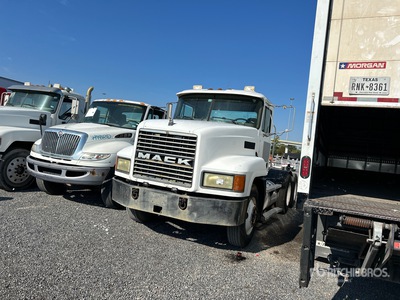 2003 Mack CH613 6x4 T/A Day Cab Truck Tractor (Inoperable)