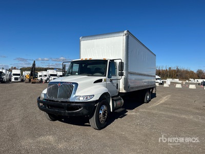 2019 International 4300 SBA 4x2 Van Truck