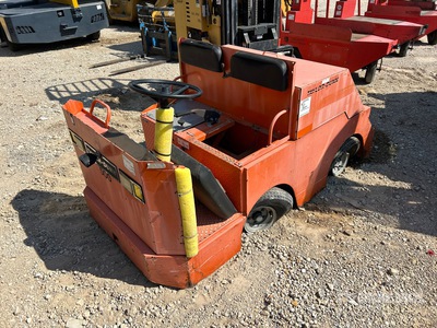 Taylor Dunn C420 Tow Tractor (Inoperable)