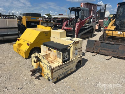 2000 Advance Vehicles TTW-DD Electric Tow Tractor