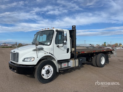 2017 Freightliner M2 106 4x2 Platte vrachtwagen