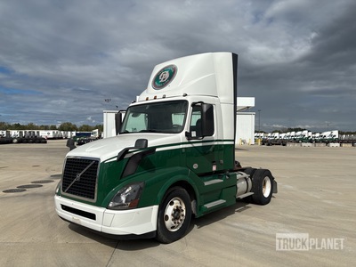 2016 Volvo VNL 4x2 S/A Day Cab Truck Tractor