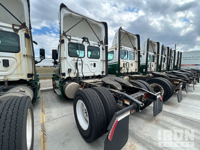 CAMIóN 2016 FREIGHTLINER