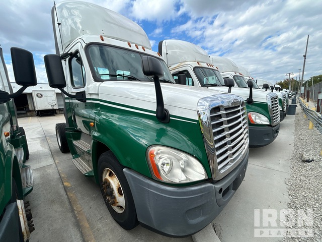CAMIóN 2016 FREIGHTLINER