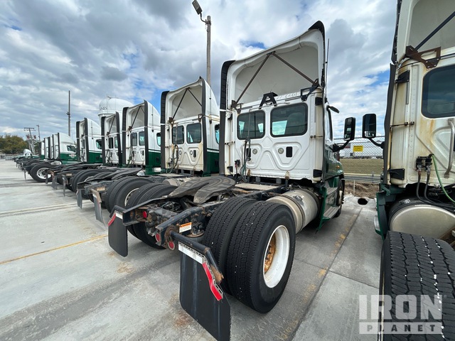 CAMIóN 2016 FREIGHTLINER