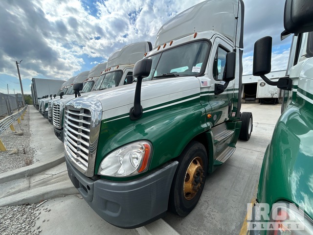CAMIóN 2016 FREIGHTLINER