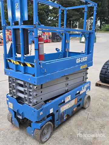 ELEVADOR TIJERA 2023 GENIE GS1932