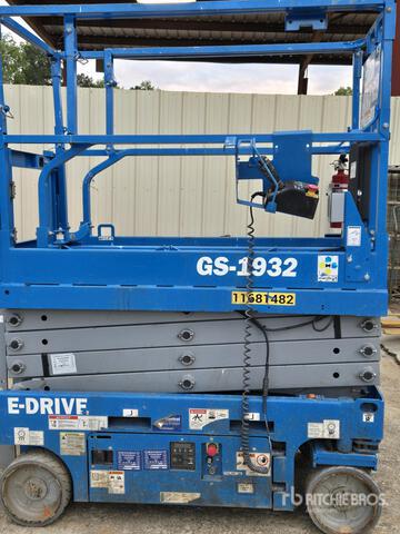 ELEVADOR TIJERA 2023 GENIE GS1932