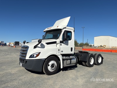 2019 Freightliner Cascadia 126 6x4 تراكتور شاحنة نهارية (ثنائية المحور)
