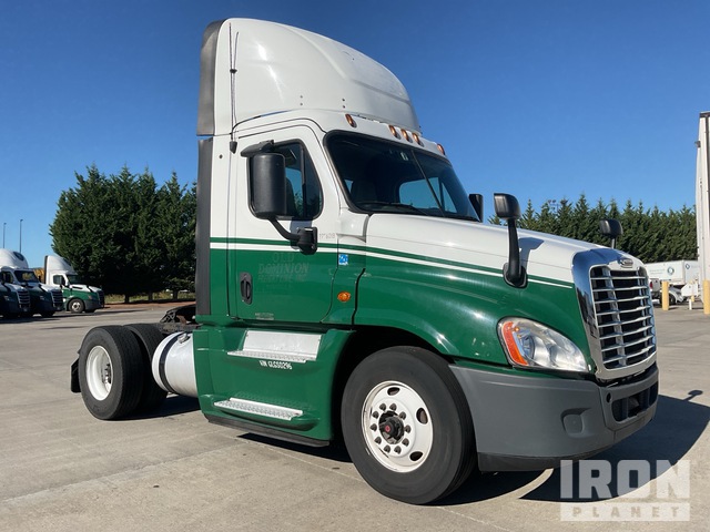 CAMIóN 2016 FREIGHTLINER
