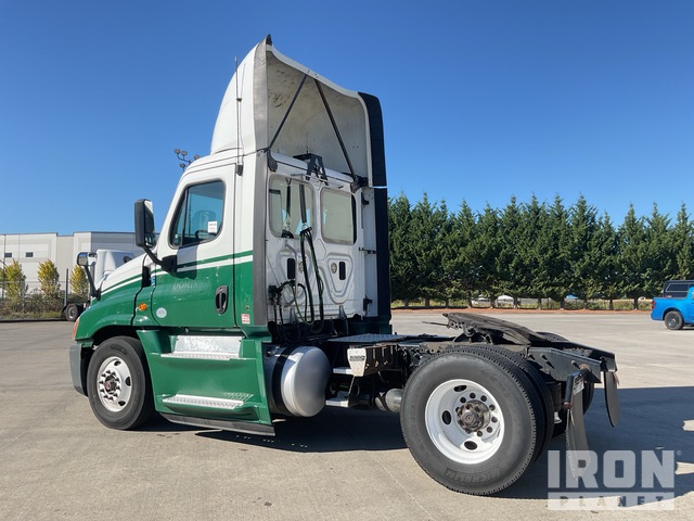 CAMIóN 2016 FREIGHTLINER
