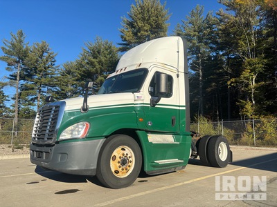 2018 Freightliner Cascadia 125 4x2 Cabeza Tractora Cabina Corta