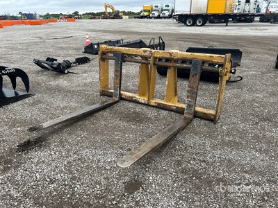 Dymax 72 in Q/C Wheel Loader Forks