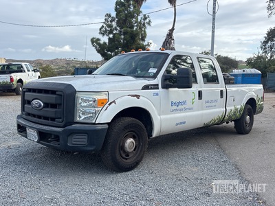 2011 Ford F-350 XL 4x2 Crew Cab Pickup