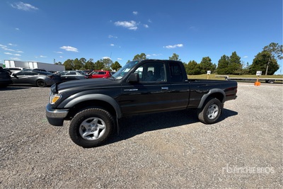 2001 Toyota Tacoma 4x4 Extended Cab Pickup