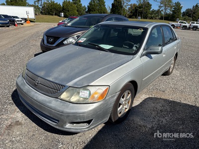 2002 Toyota AVALON Automobile