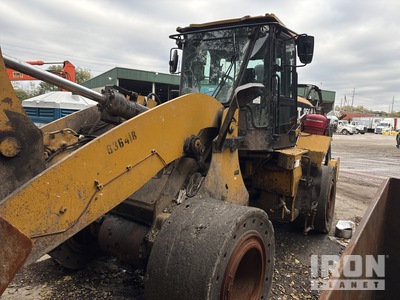 2016 Cat 950M Pala gommata