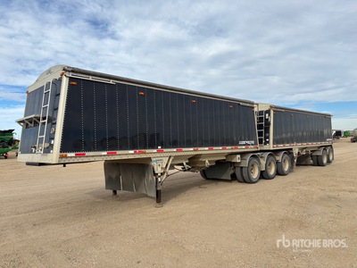 2012 Lode King 28 ft Tri/A Super B-Train Lead Belly Grain Trailer