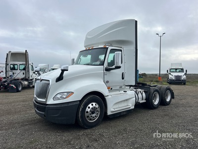 2018 International LT625 6x4 Cabeza Tractora Cabina Corta