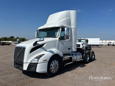 2023 Volvo VNL300 6x4 T/A Day Cab Truck Tractor