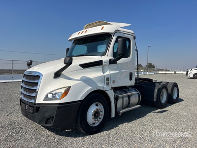 2019 Freightliner Cascadia 126 6x4 T/A Day Cab Truck Tractor