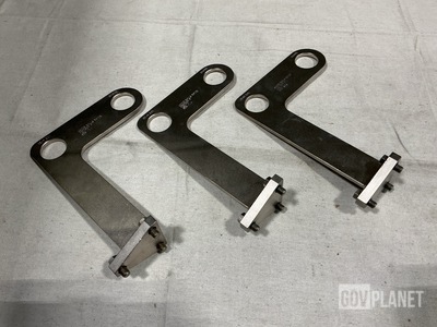 (14) Red Barn RB6889888 Angle Brackets